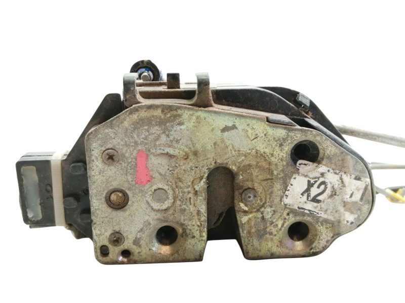 Recambio de cerradura puerta delantera izquierda para kia shuma ii 1.6 ls 4 berlina referencia OEM IAM   