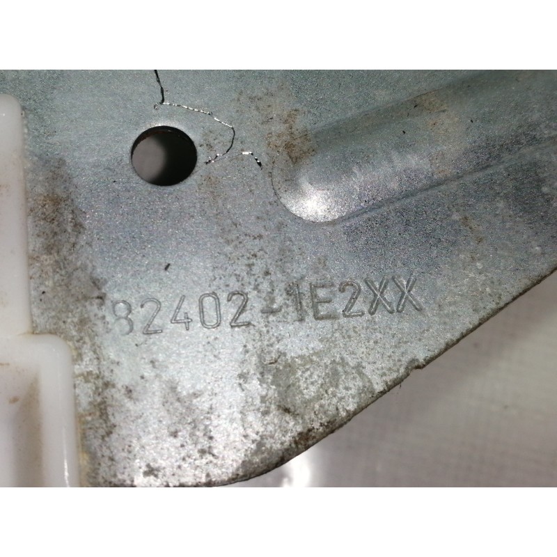 Recambio de elevalunas delantero izquierdo para hyundai accent (mc) gl crdi referencia OEM IAM 824021E2XX  