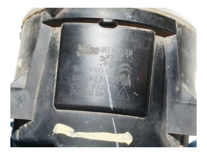 Recambio de faro antiniebla derecho para citroën berlingo station wagon sx multispace referencia OEM IAM 9687410030  