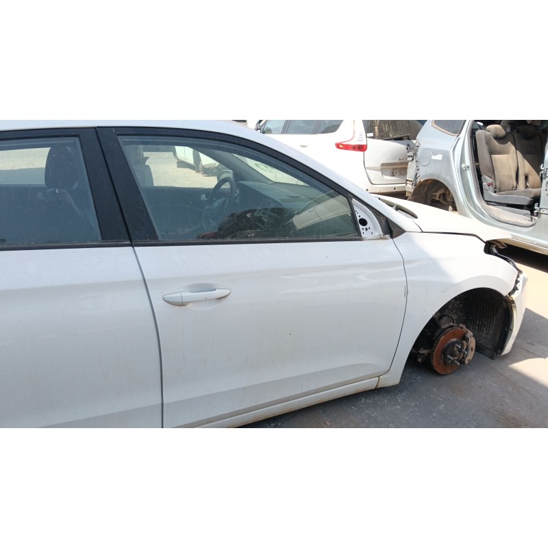 Recambio de puerta delantera derecha para hyundai i20 ii (gb, ib) 1.2 referencia OEM IAM 76004C8000  