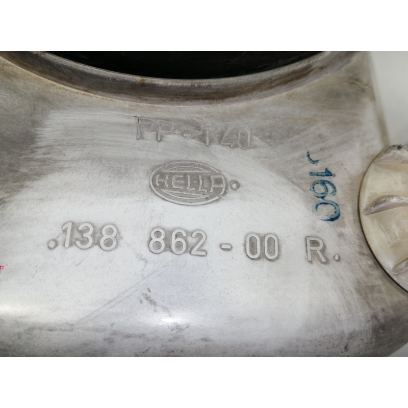 Recambio de faro derecho para volkswagen golf iii berlina (1h1) s referencia OEM IAM 030103102 1305235212 / 1H69410160 138862