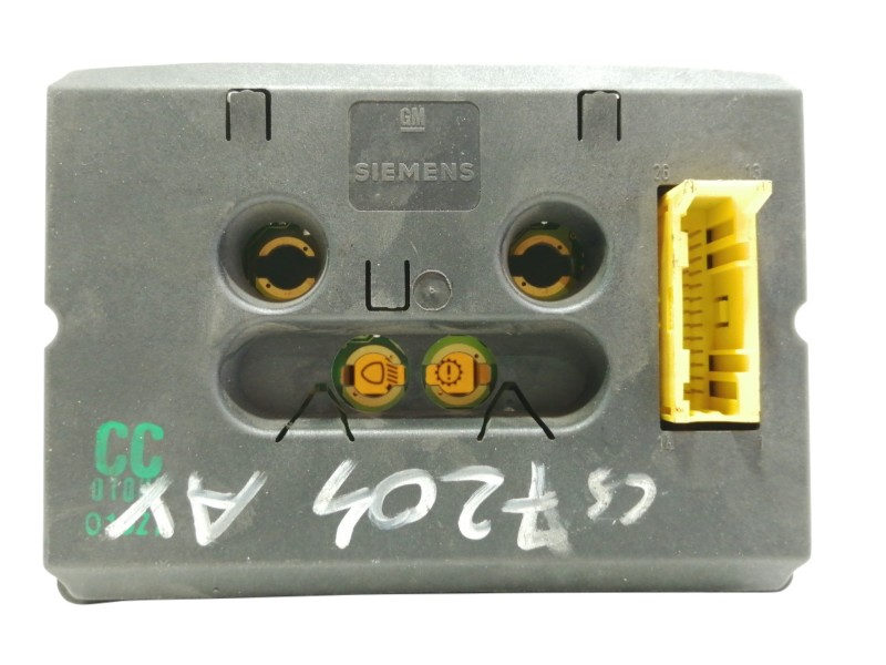 Recambio de pantalla multifuncion para opel vectra b berlina 2.0 dti referencia OEM IAM 5WK70087  