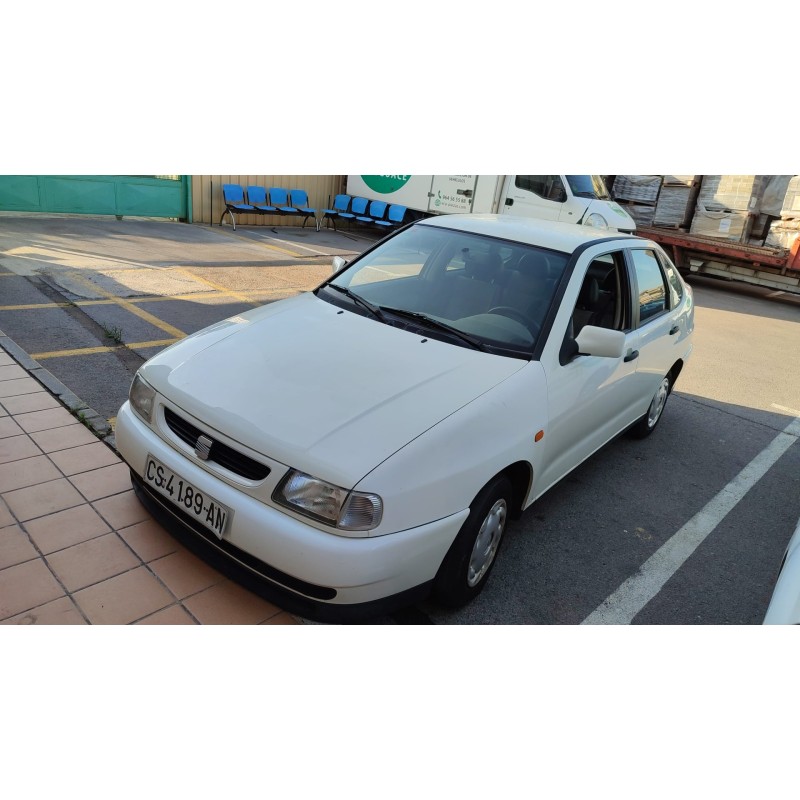 SEAT CORDOBA BERLINA (6K2)