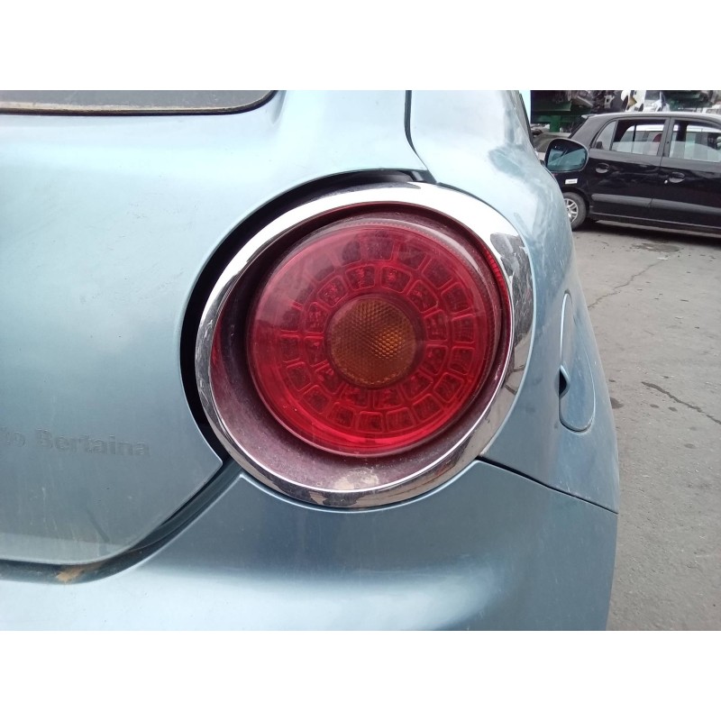 Recambio de piloto trasero derecho para alfa romeo mito (145) distinctive referencia OEM IAM 156085852  