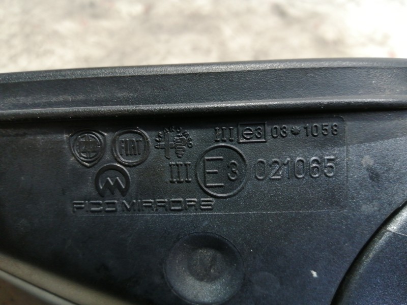 Recambio de retrovisor izquierdo para alfa romeo mito (145) distinctive referencia OEM IAM E3021065  