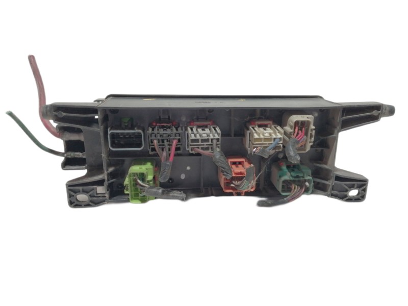 Recambio de caja reles / fusibles para chrysler voyager (gs) 2.5 td referencia OEM IAM 04868093AA  
