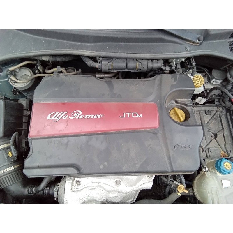 Recambio de tapa motor para alfa romeo mito (145) distinctive referencia OEM IAM   