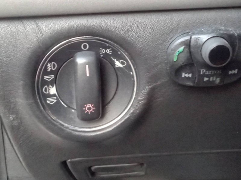 Recambio de mando luces para audi a8 (4e2) 4.2 quattro referencia OEM IAM 4E09415  