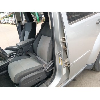 ASIENTO DELANTERO IZQUIERDO 
