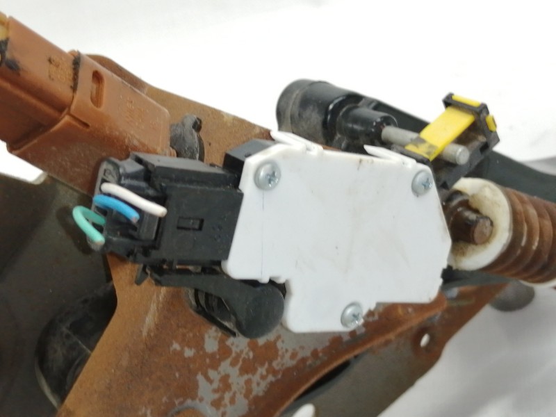 Recambio de pedal embrague para nissan qashqai (j11) acenta referencia OEM IAM 465034208R  