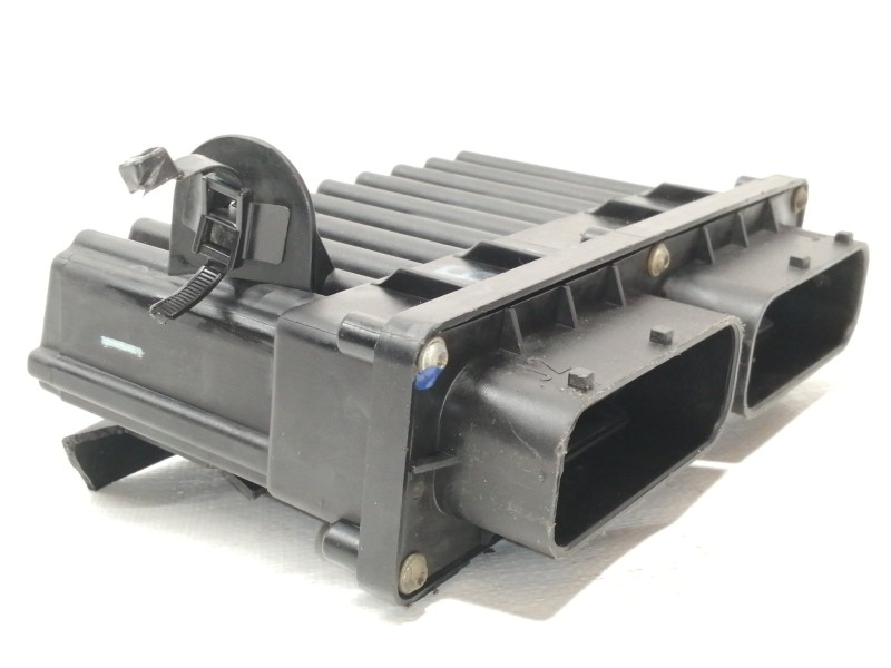 Recambio de centralita motor uce para opel astra g berlina club referencia OEM IAM 09131730  