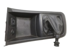 Recambio de moldura para kia cee´d active referencia OEM IAM BSD007460 202006806 C13WC17Q  2