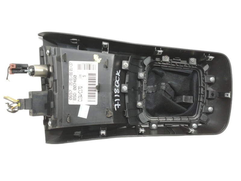 Recambio de moldura para kia cee´d active referencia OEM IAM BSD007460 202006806 C13WC17Q 