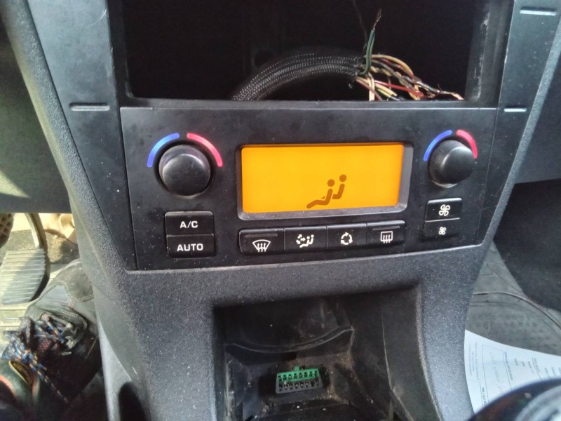 Recambio de mando calefaccion / aire acondicionado para citroën c4 berlina vtr plus referencia OEM IAM 9658084577 216751600 / NS