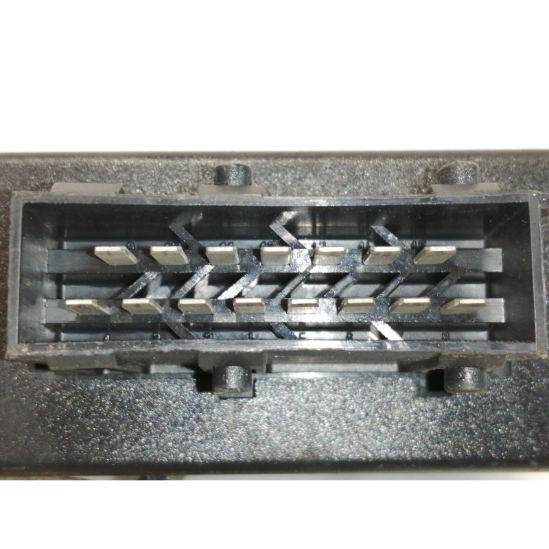 Recambio de centralita cierre para citroën xantia berlina 1.6 sx referencia OEM IAM 9627553280  