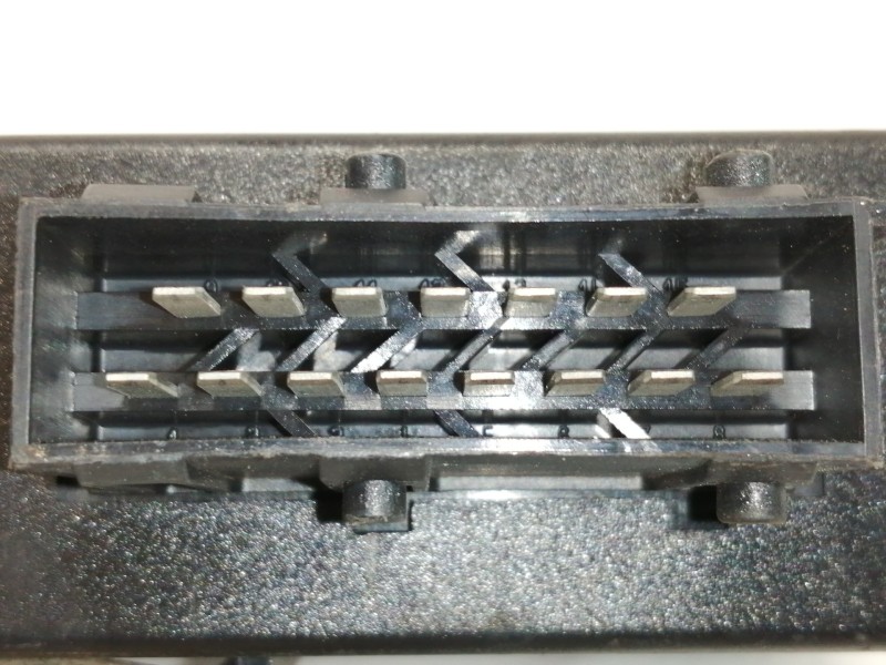 Recambio de centralita cierre para citroën xantia berlina 1.6 sx referencia OEM IAM 9627553280  