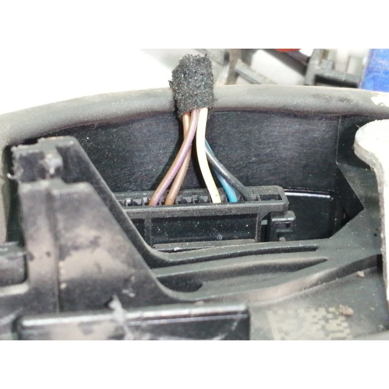Recambio de cerradura puerta trasera derecha para bmw serie 1 lim. (f20) 116d referencia OEM IAM 7229460  