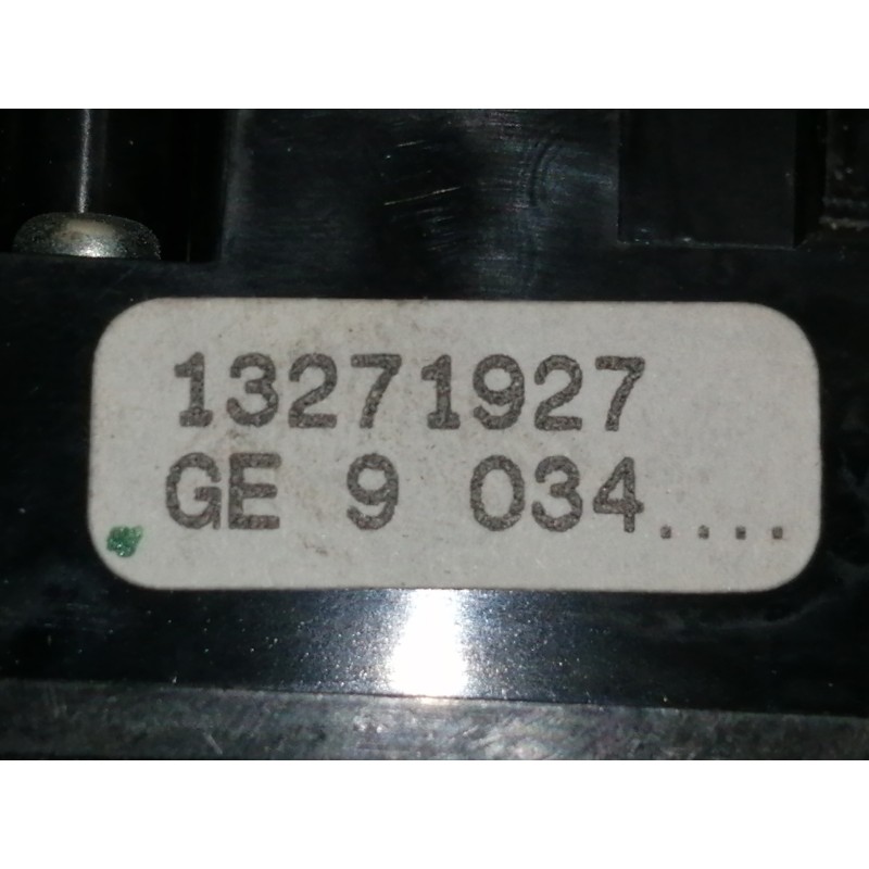Recambio de warning para opel insignia berlina cosmo referencia OEM IAM 13271927  