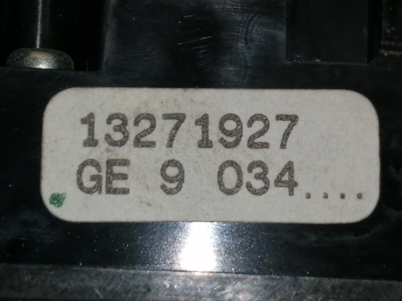 Recambio de warning para opel insignia berlina cosmo referencia OEM IAM 13271927  