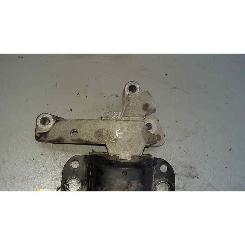 Recambio de soporte motor derecho para renault kangoo (f/kc0) rte referencia OEM IAM 7700415087  