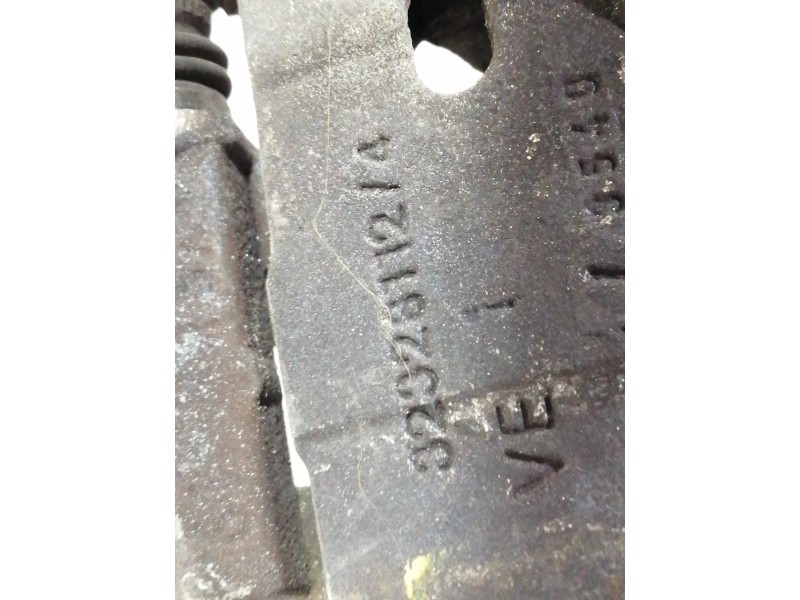 Recambio de pinza freno delantera izquierda para mitsubishi carisma berlina 5 (da0) 1.9 di-d cat referencia OEM IAM 32328112  
