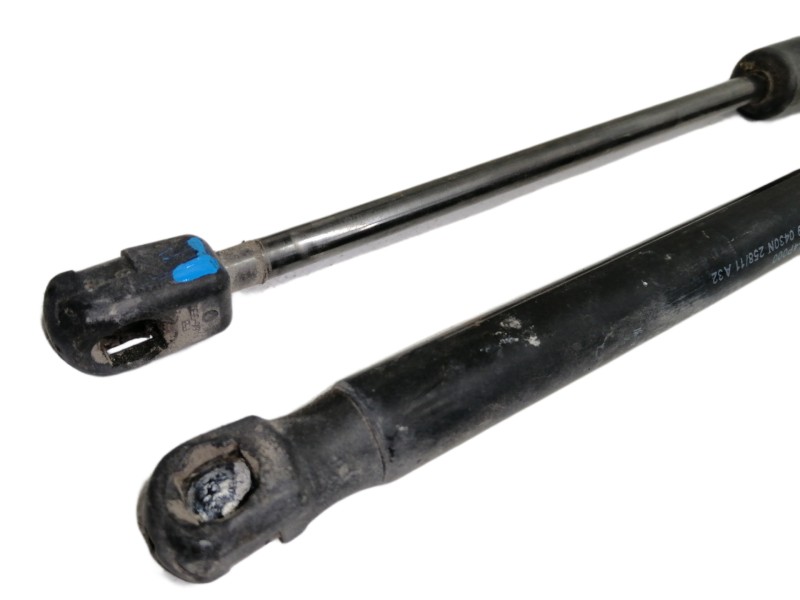 Recambio de amortiguadores maletero / porton para hyundai i20 comfort referencia OEM IAM 817704P000 0341290430N 