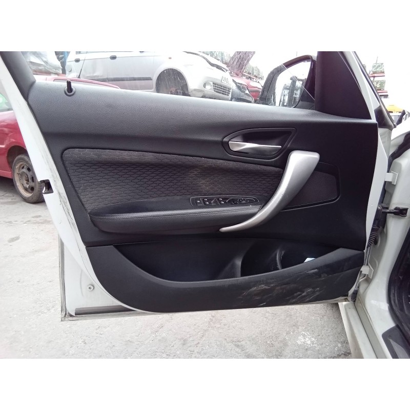 Recambio de guarnecido puerta delantera izquierda para bmw serie 1 lim. (f20) 116d referencia OEM IAM L51417240403  