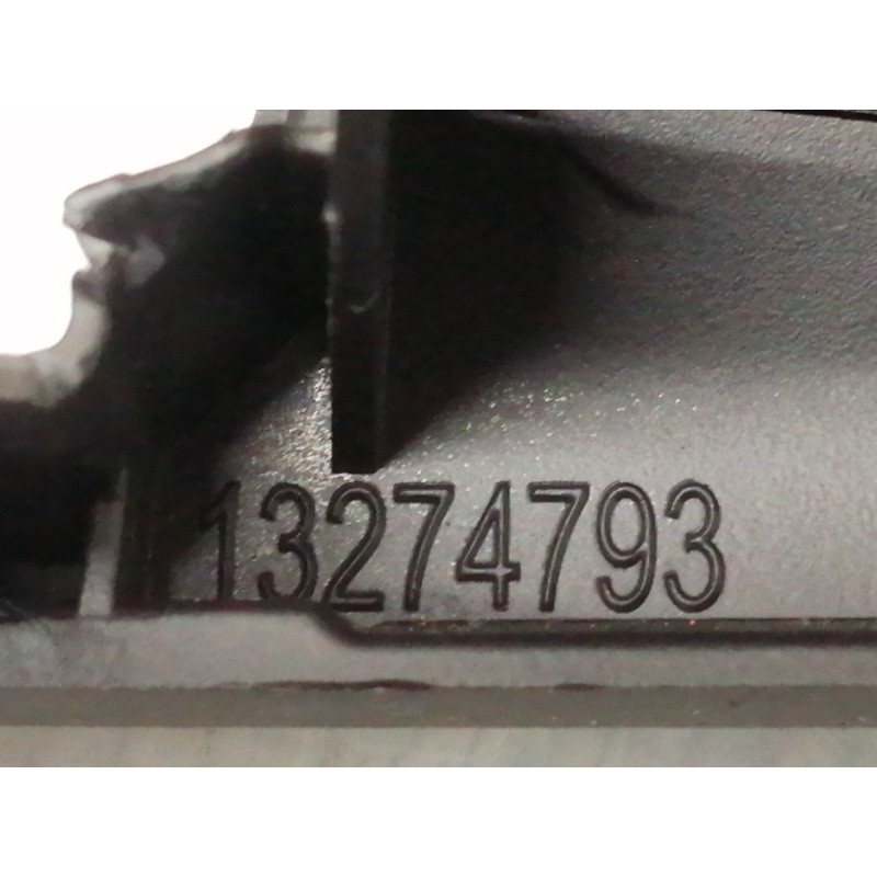 Recambio de rejilla aireadora para opel insignia berlina cosmo referencia OEM IAM 13274794 13274793 