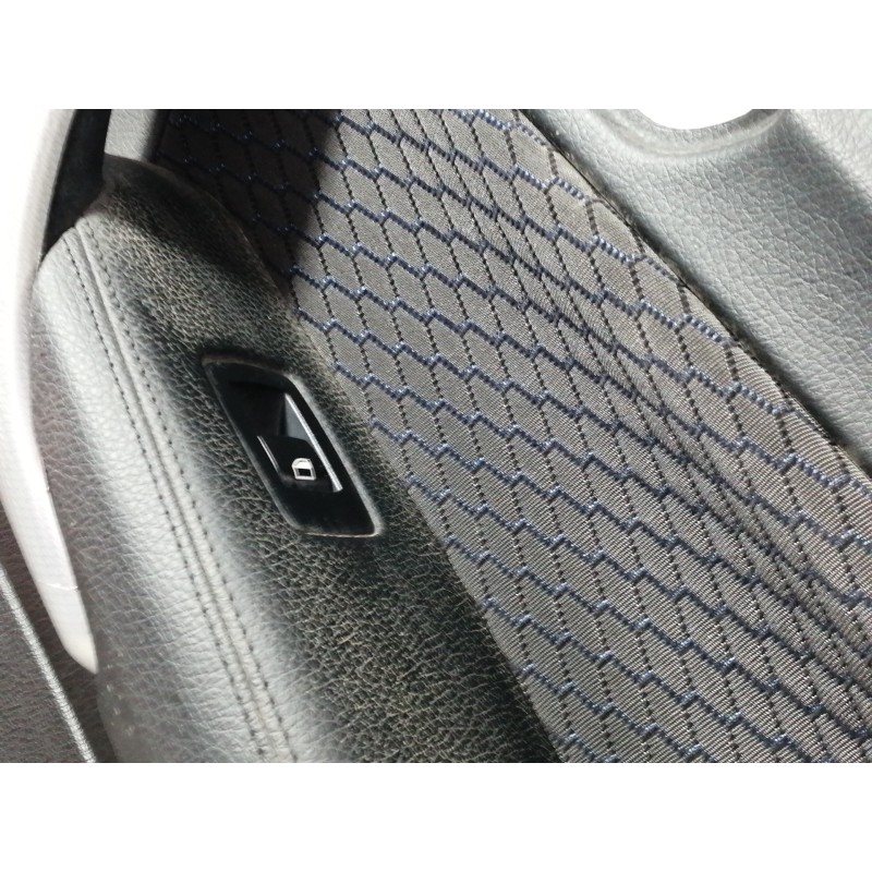 Recambio de guarnecido puerta trasera derecha para bmw serie 1 lim. (f20) 116d referencia OEM IAM 51427271980 10628510 
