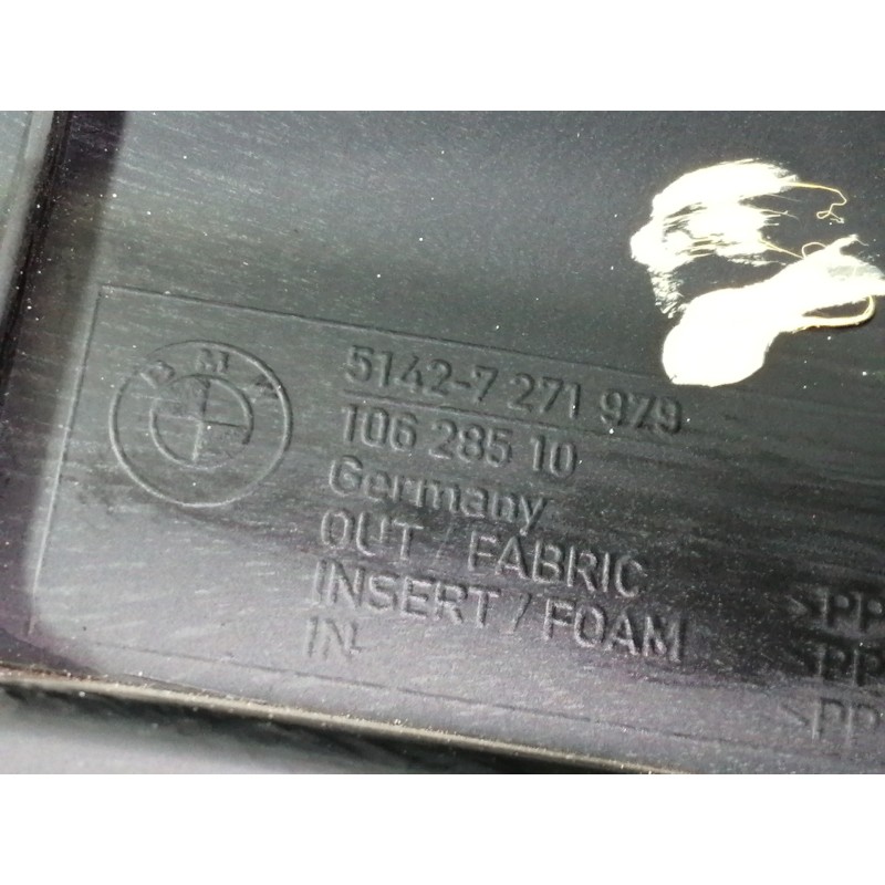 Recambio de guarnecido puerta trasera izquierda para bmw serie 1 lim. (f20) 116d referencia OEM IAM 51427271979 10628510 