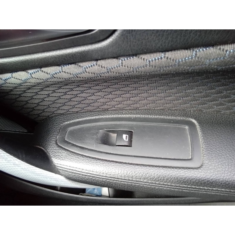 Recambio de mando elevalunas delantero derecho para bmw serie 1 lim. (f20) 116d referencia OEM IAM 920810702  