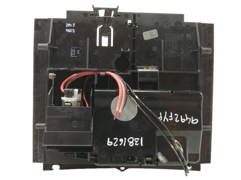 Recambio de cenicero para volkswagen touareg (7l6) v6 tdi referencia OEM IAM 7L6857961C 7L6863071E 313280100