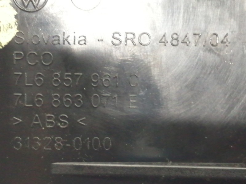 Recambio de cenicero para volkswagen touareg (7l6) v6 tdi referencia OEM IAM 7L6857961C 7L6863071E 313280100