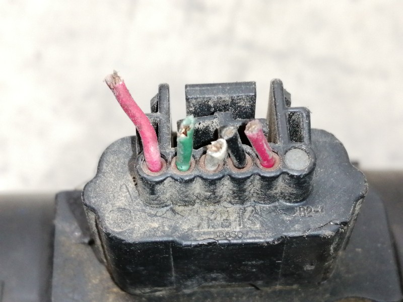 Recambio de caudalimetro para nissan x-trail (t30) edition elegance referencia OEM IAM 22680AW400 AFH6024 