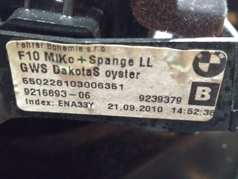 Recambio de apoyabrazos central para bmw serie 5 lim. (f10) 520d referencia OEM IAM 921689306 550228103006351 921689306