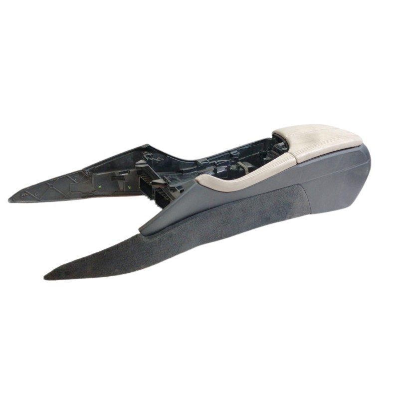 Recambio de apoyabrazos central para bmw serie 5 lim. (f10) 520d referencia OEM IAM 921689306 550228103006351 921689306