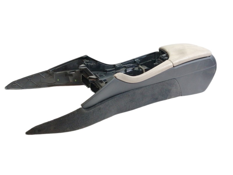 Recambio de apoyabrazos central para bmw serie 5 lim. (f10) 520d referencia OEM IAM 921689306 550228103006351 921689306