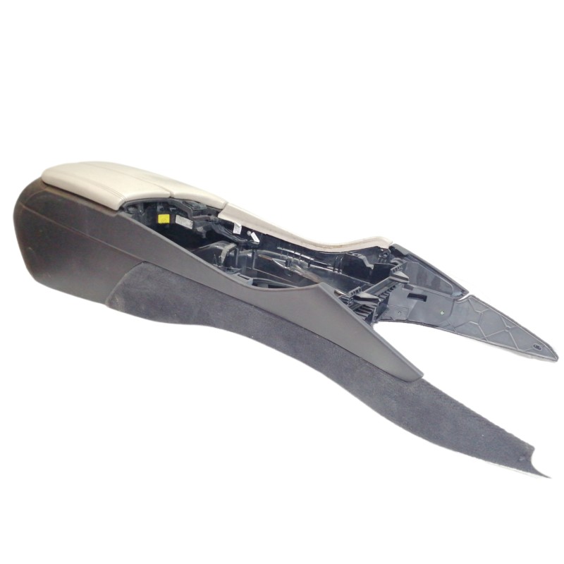 Recambio de apoyabrazos central para bmw serie 5 lim. (f10) 520d referencia OEM IAM 921689306 550228103006351 921689306