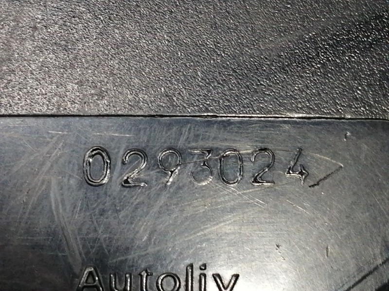 Recambio de enganche cinturon trasero central para peugeot 206 sw xs referencia OEM IAM   