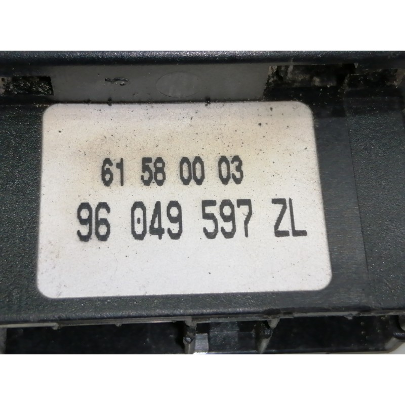 Recambio de mando limpia para peugeot 206 berlina xr referencia OEM IAM 96049597ZL  