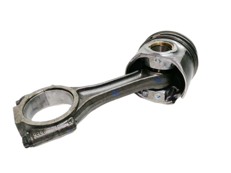 Recambio de piston para mitsubishi outlander (cw0) 2.0 di-d intense referencia OEM IAM 038J  CON BIELA