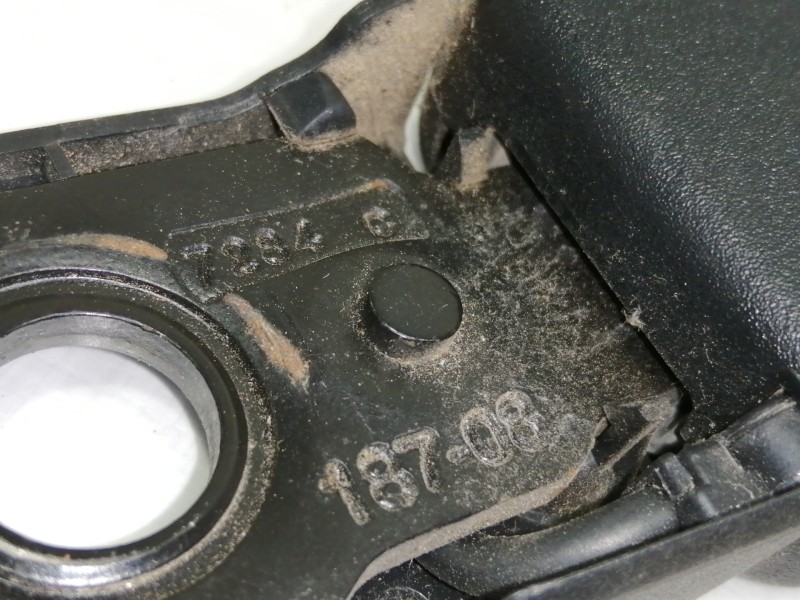 Recambio de enganche cinturon trasero izquierdo para peugeot rcz basis referencia OEM IAM 7284C 18708 