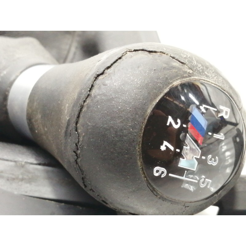 Recambio de pomo palanca cambio para bmw serie 1 lim. (f20) 116d referencia OEM IAM 105026818  