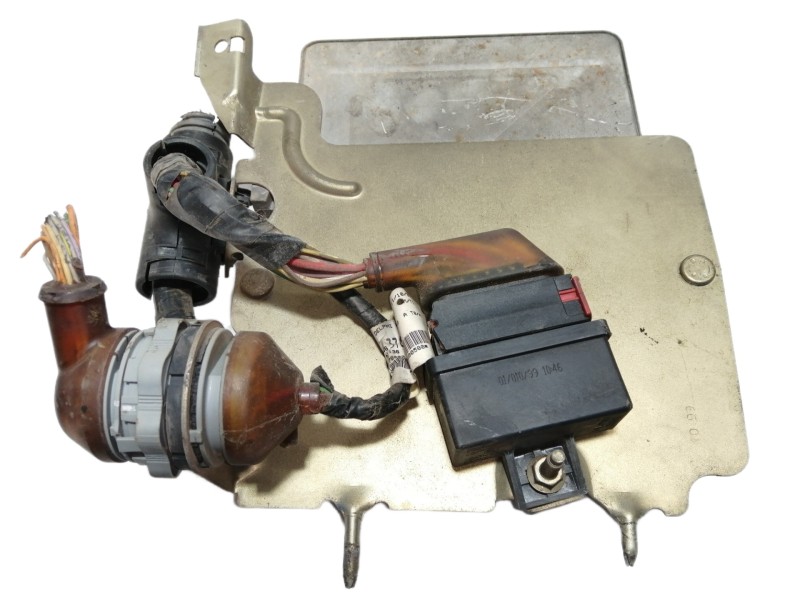 Recambio de centralita motor uce para peugeot 206 berlina xs referencia OEM IAM 9637086980 16301574 