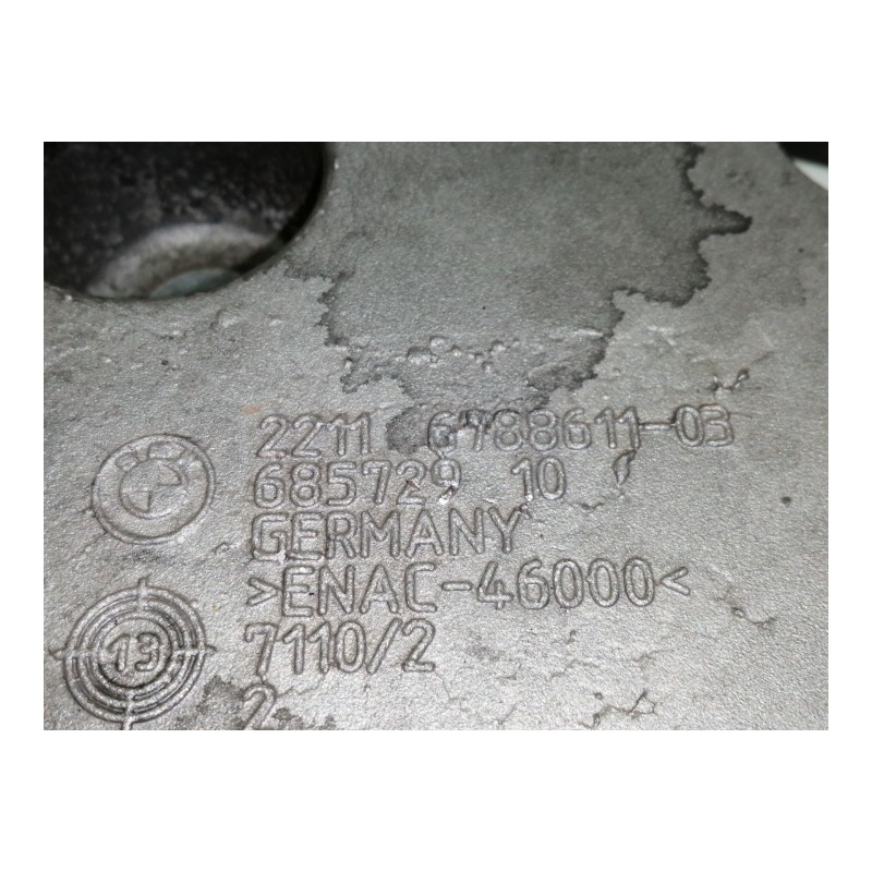 Recambio de soporte motor derecho para bmw serie 1 lim. (f20) 116d referencia OEM IAM 68572910  