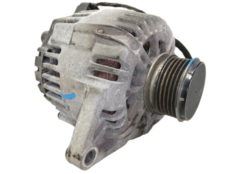 Recambio de alternador para hyundai i20 comfort referencia OEM IAM 2607271 373002A400 