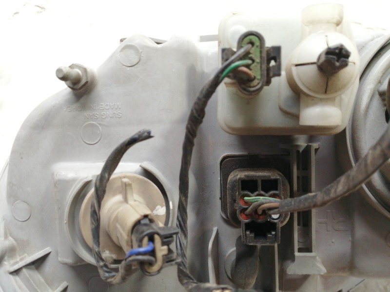 Recambio de faro derecho para daewoo lanos cool referencia OEM IAM 0301000784  