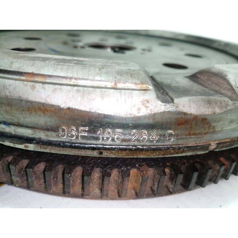 Recambio de volante motor para audi a3 (8p) 2.0 fsi ambiente referencia OEM IAM 06F105264C ZSB266 