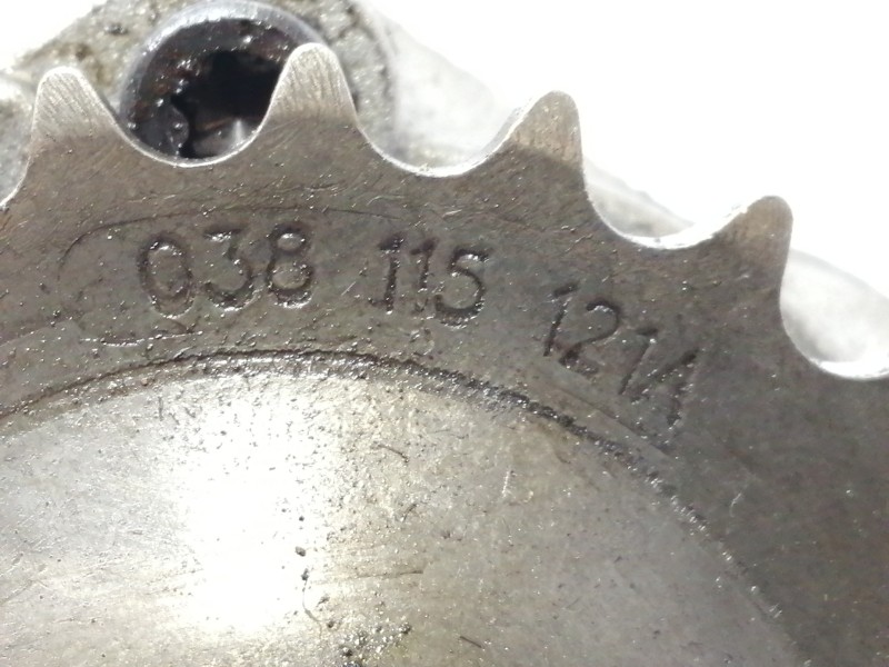 Recambio de bomba aceite para seat leon (1p1) reference referencia OEM IAM 038115121A  