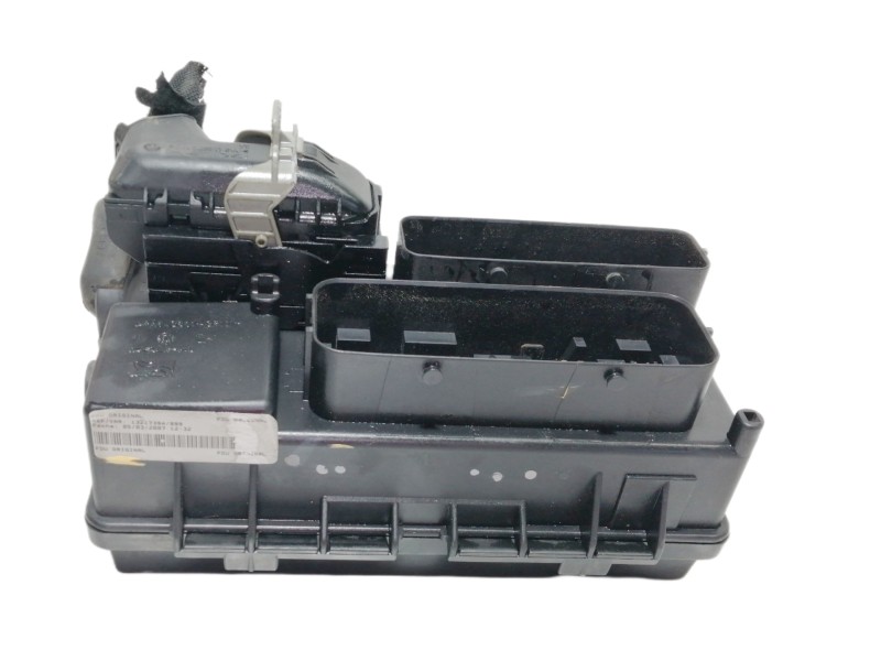 Recambio de caja reles / fusibles para opel corsa d cosmo referencia OEM IAM 13217394EH 13217394 